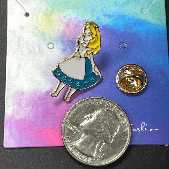 Alice Wonderland Lapel Pin Dress Badge Brooch Accessories Jewelry Gift Pin - Picture 2 of 6